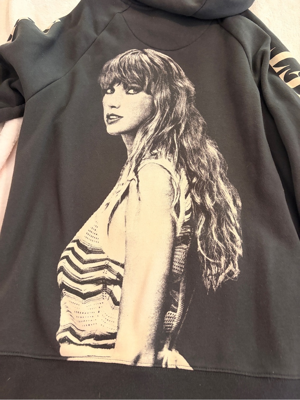 Taylor Swift Eras Tour Hoodie 🎶🤍